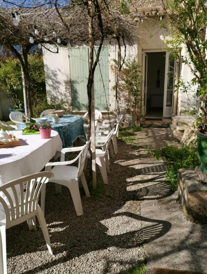 La Taniere 16 Couchages Villa Vergeze Exterior photo
